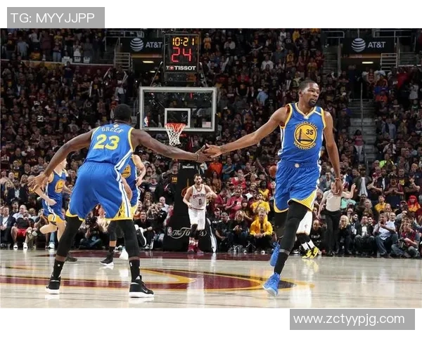 勇士与骑士激战正酣1月17日NBA精彩对决回顾与分析